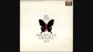 Watch Bee Gees I Dont Think Its Funny video