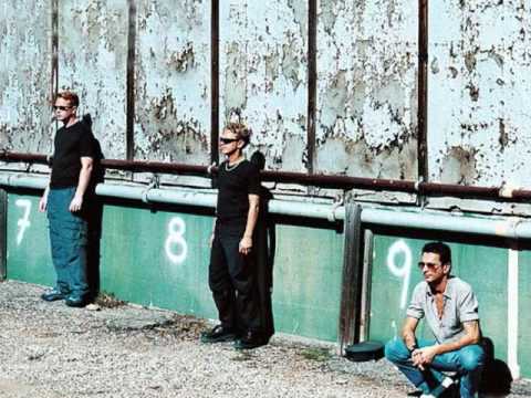 Depeche Mode - I Feel Loved (Live) Exciter Tour!