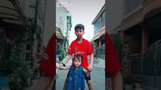 Kakak Ajarin Adek Nya Tiktok