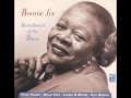 Got the blues 'bout my baby - Bonnie Lee