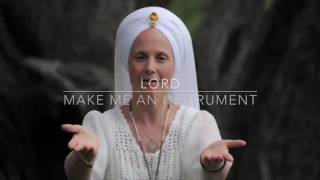 Watch Snatam Kaur Servant Of Peace video