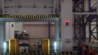 Bliss-Bret: the 2PHS1000 Hydraulic Press in action
