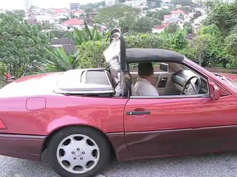 Mercedes W129 SL 500 soft top roof in operation