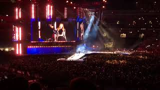 Taylor Swift And Robbie Williams Angels Reputation Stadium Tour 2018 In Wembley Taylor Swift And Robbie Williams Angels Reputation Stadium Tour 2018 In Wembley