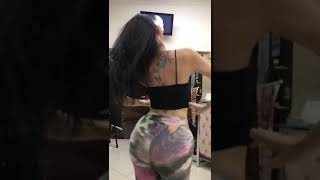 Michelly Fox Um Closse