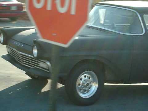 1957 Ford Fairlane'0 Fe out for a Sunday drive