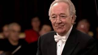 Haydn Symphony No 94 G major Surprise „Mit dem Paukenschlag“ St Petersburg Philh Yuri Temirkanov