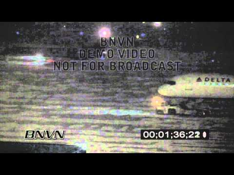 12/08/2009 Aviation De-Ice at night from Minneapolis International Airport