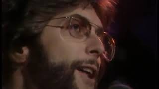 Watch Stephen Bishop Looking For The Right One video