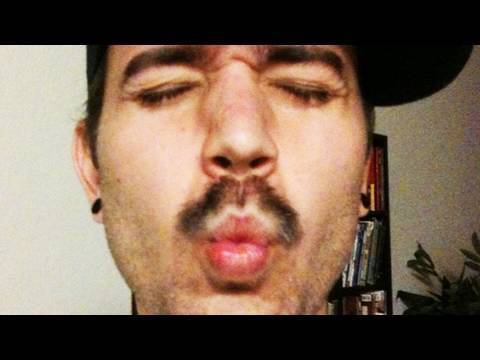 Creepy P0rn Mustache! (12.1.09 - Day 215)