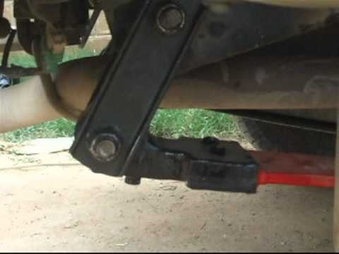 Fitment of Carbon Fibre leaf spring on Mahindra Bolero Vlx