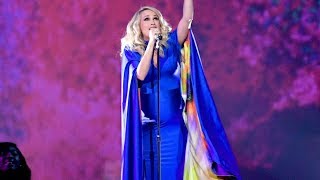 Carrie Underwood 39 S Cma Awards Performance Of 39 Love Wins 39 Was A Total Stunner Carrie Underwood 39 S Cma Awards Performance Of 39 Love Wins 39 Was A Total Stunner