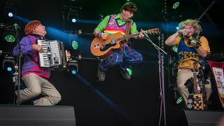 The Bar-Steward Sons of Val Doonican