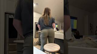 Blonde Twerk