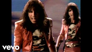Watch Alice Cooper I Got A Line On You video