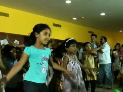 Group dance for Zubi Zubi song from 3 idiots
