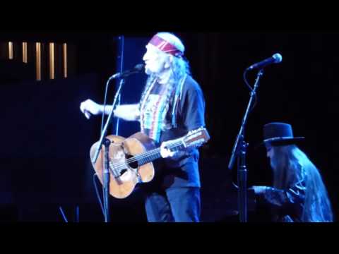 Willie Nelson/Merle Haggard-Live-"Move it on Over" Willie Nelson/Merle Haggard-Live-"Move it on Over" #1