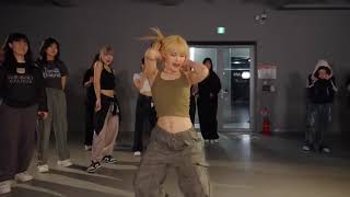 Ariana Grande - Break Up With Your Girlfriend, Im Bored Learners Cl Mirrored