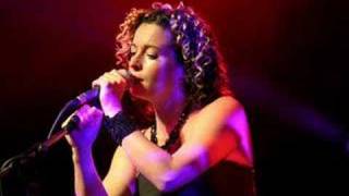 Watch Kate Rusby Sweet Williams Ghost video