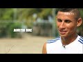 El Salvadoran icon welcomes trophy