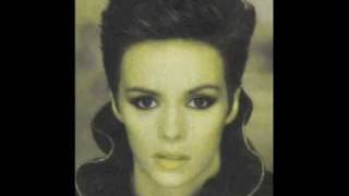 Watch Sheena Easton Let Sleeping Dogs Lie video