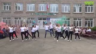 Видео Чернушка. Школа №5, последний звонок. Танец выпускников 11 класса от Alexey Hilman, Чернушка, Россия