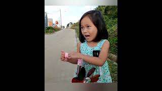 Naik Skuter Otopet Di Rumah Hello Kitty - Caca Al Family
