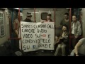 BACIO LESBO IN METRO A ROMA