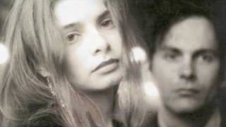 Watch Mazzy Star Unreflected video