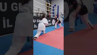 Ecrin Vs İlayda