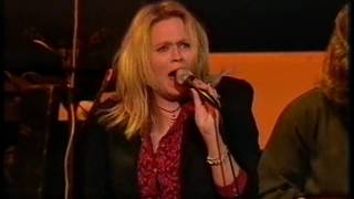 Watch Beccy Cole Wild Ones video