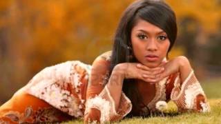 Watch Anggun La Ligne Des Sens video