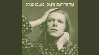 Watch David Bowie Buzz The Fuzz video