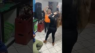 Perreo...de Mis Tias
