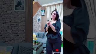 Tante Cantik, Putih Mantan Model Pamer Uang Perichannel1
