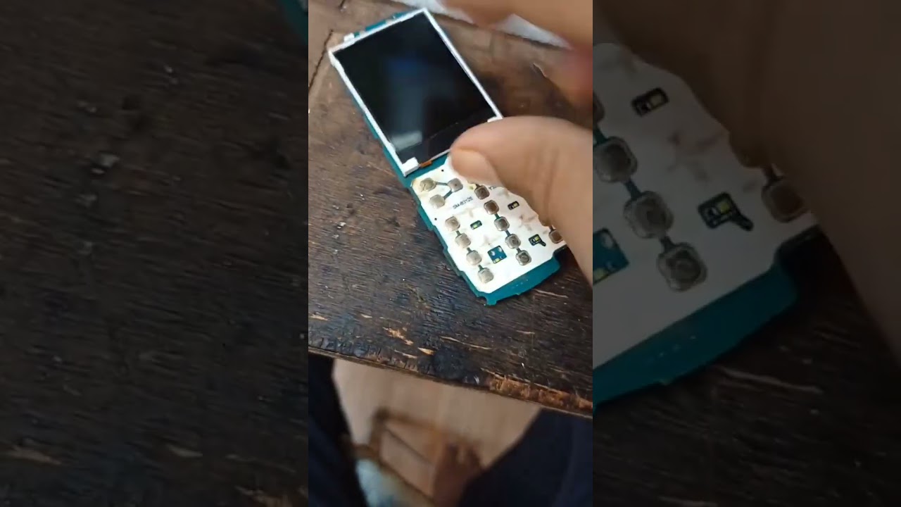 How to make keypad mobile display lag behind? How to make keypad mobile display lag behind?