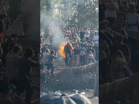 CHECK OUT THE CAMERA GIRL !! #SWAMPFEST #FLORIDA