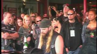 Watch Zakk Wylde In This River video