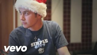 Watch Scotty Mccreery Christmas Comin Round Again video