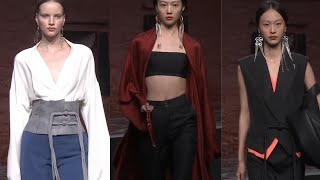 #Fashion #Runway #Chinafashionweek 素白·马乖：臻藏之旅 为身体和心灵赢得一片净土  Ss2024 中国国际时装周