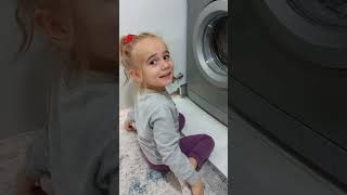 Oyuncağını Makineye Atmış