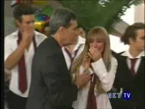 VER VIDEO DE MIGUEL Y MIA DE REBELDE BESANDOSE ver video de miguel y mia de rebelde besandose: