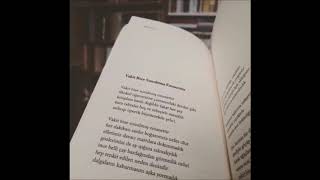 Nesteren Şiir Kitabımdan Vakit Bize Sunulmuş Bir Emanettir Şiirimi Okuyan Emre Koça Teşekkürler.