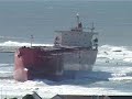 ship runs aground