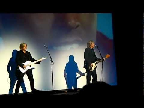 Matthew and Gunnar Nelson- Stood Up