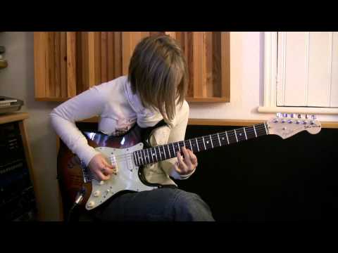 16 year old girl Guitarist JESS LEWIS plays incredible version of 'Feeling Fine' by Alex Hutchings