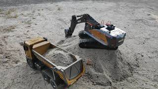 Huina 1592 & Huina 1573 In Action....