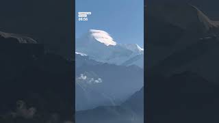 Everest 8.848,86 M Ile Dünyanın En Yüksek Dağı. Nepal Ve Tibet Çin Sınırındadır.