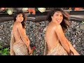 Without Blouse Priyanka Chopra Dancing In Saree