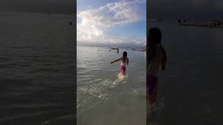 Nusa Lembongan Sunset - Bocah Mandi Pantai